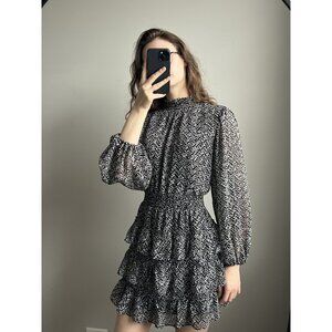 Express Black & White Ruffled Dress Size L – Feminine Flowy Silhouette Chic Stat